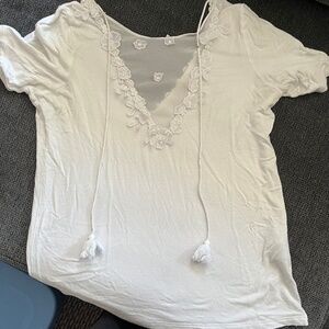 White v neck size small